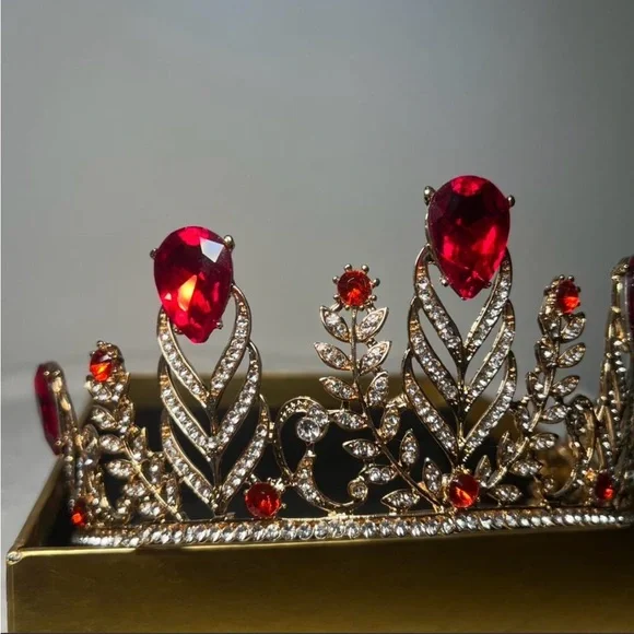 👑 Gold Baroque Crystal Crown | Red Gem Tiara - Picture 4 of 8
